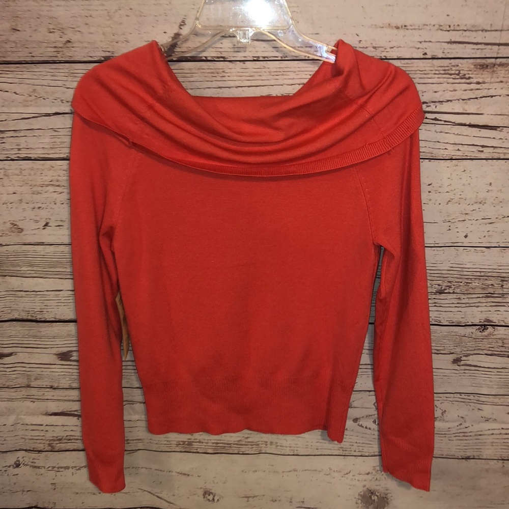 Valerie Stevens Sweater - Picture 4 of 5